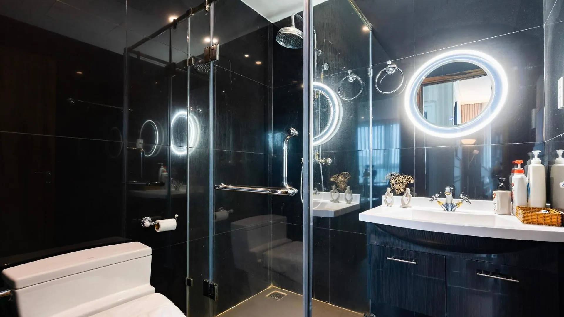 Salute De Leman - Luxury Apartment Distrist 3 Ho Chi Minh City