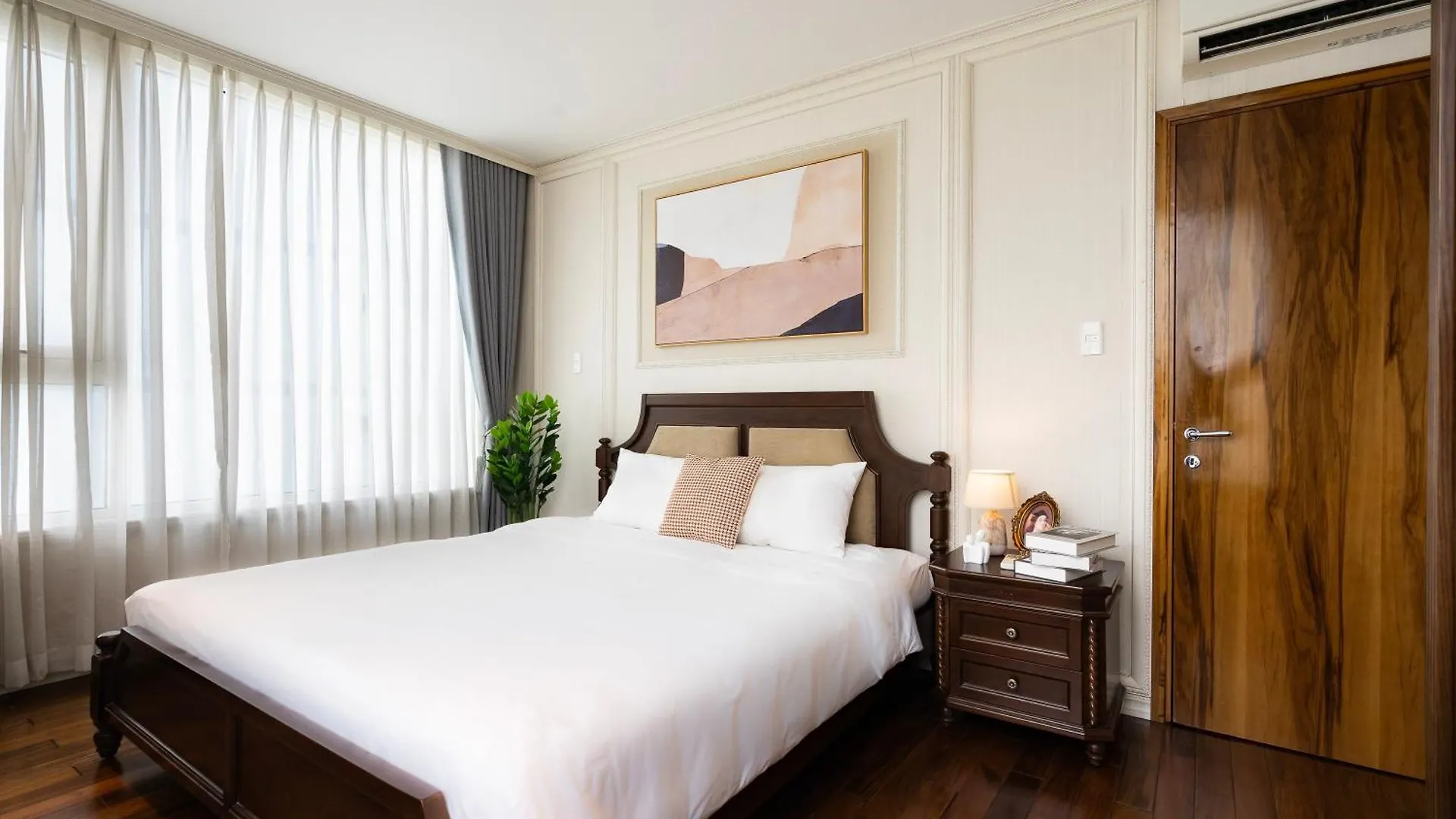 Salute De Leman - Luxury Apartment Distrist 3 Ho Chi Minh City Vietnam