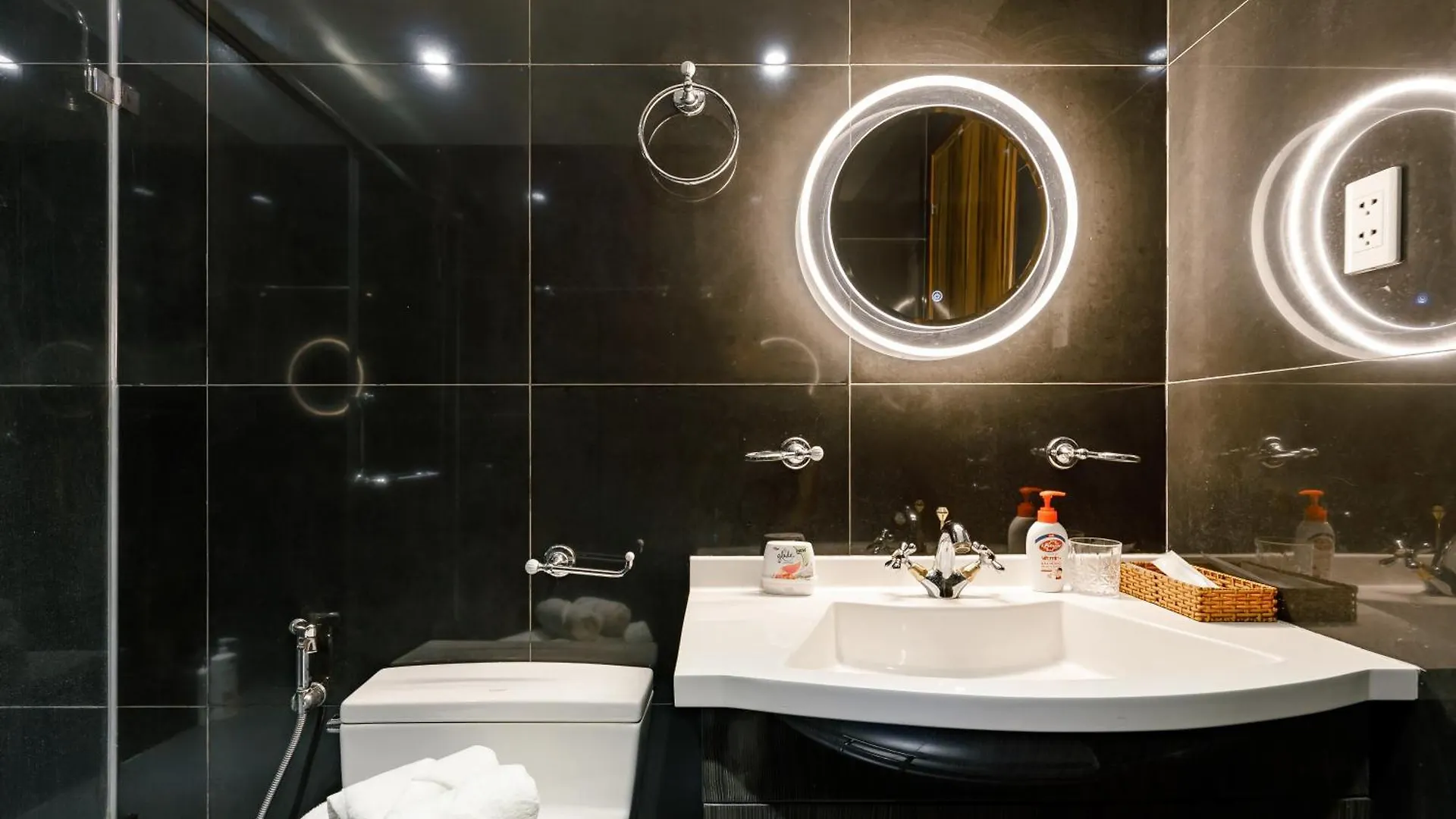 Salute De Leman - Luxury Apartment Distrist 3 Ho Chi Minh City