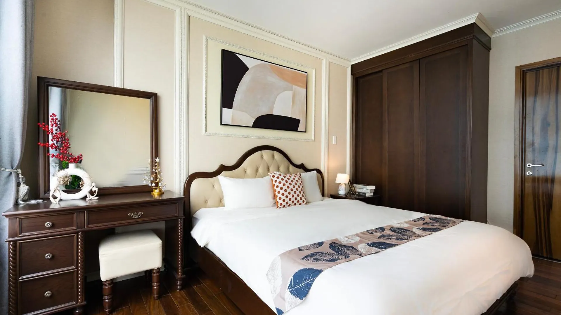 Salute De Leman - Luxury Apartment Distrist 3 Ho Chi Minh City Vietnam